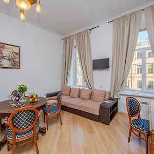  דירה Apartment On Bolshaya Morskaya 33 רוסיה